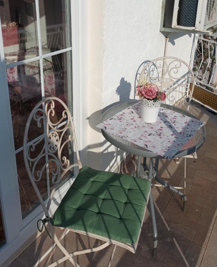 Anna Apartment Biograd Na Moru Bagian luar foto