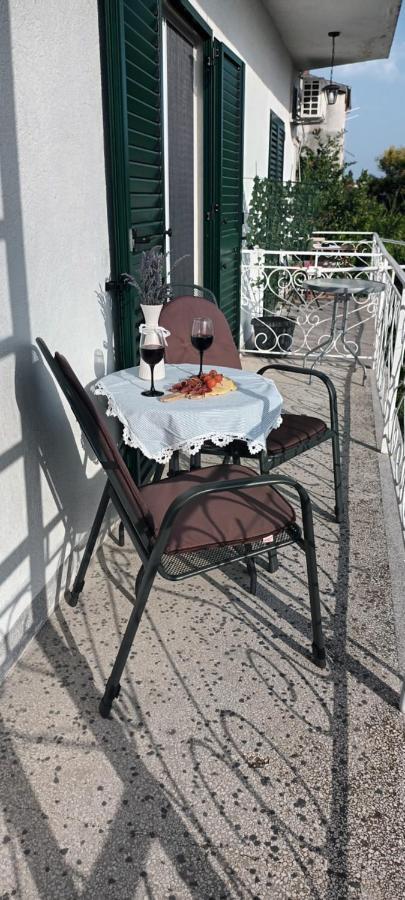 Anna Apartment Biograd Na Moru Bagian luar foto